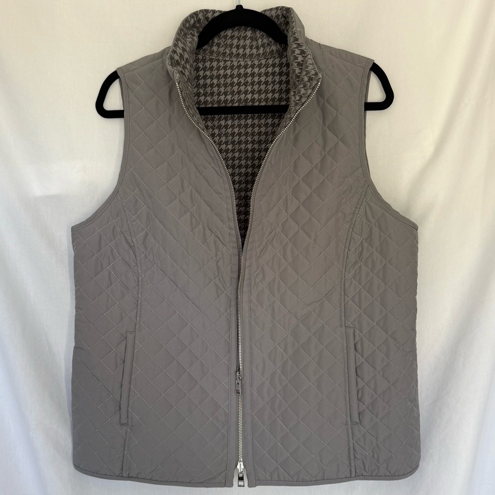 Chico’s Gray & Houndstooth Quilted Reversible Vest